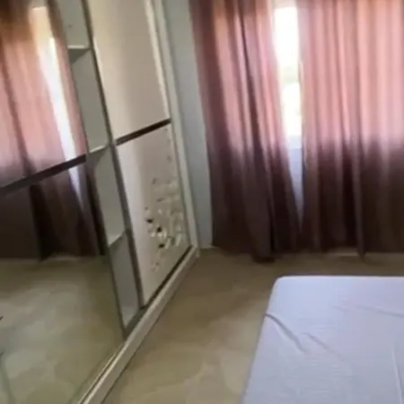 Edi'S Home * Golem (Tirana)
